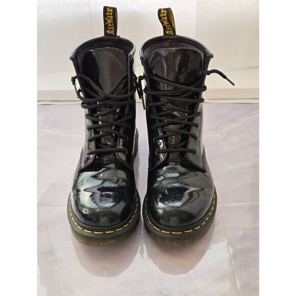 Dr. Martens 1460 Womens Size 8 Black Air Wait Patent Leather Boot - Picture 1 of 9